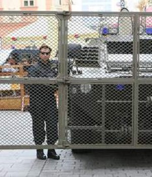 Cyklohrozba útočí, Krno bije na poplach